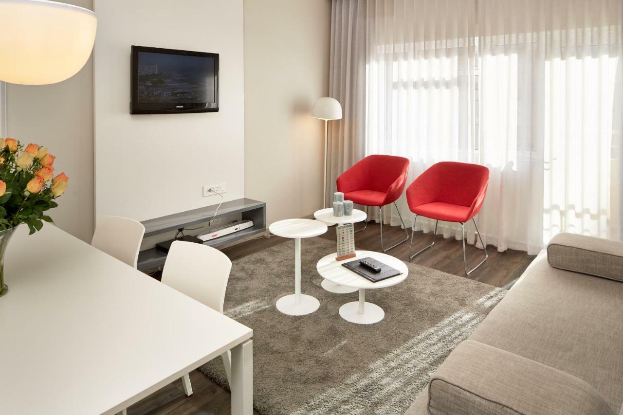 First Group Riviera Suites Kapstaden Exteriör bild